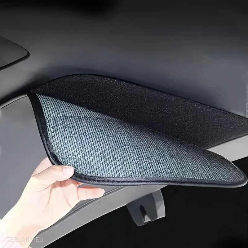 Tesla Y Rear Trunk Door Protective Mat - Tesla Shop Europe - TESLARY.IE Ireland - France boutique- Deutschland Geschäft- España comercio - Nederland winkel- TESLARY.IE