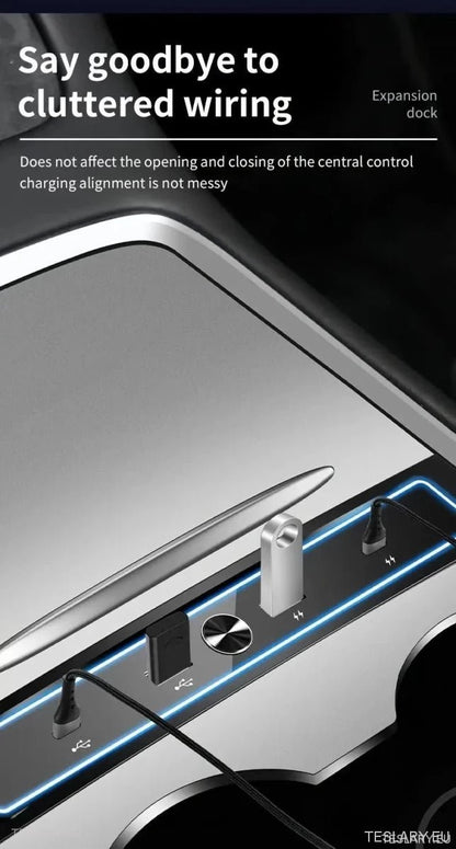 4 in 1 USB Expansion Hub for Tesla 3/Y - TESLARY Tesla Shop Accessories Europe Nederlands Ireland Deutschland Espana Alicante France Italia