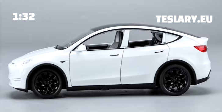 Tesla Model Y Car 1:32 Unofficial Version