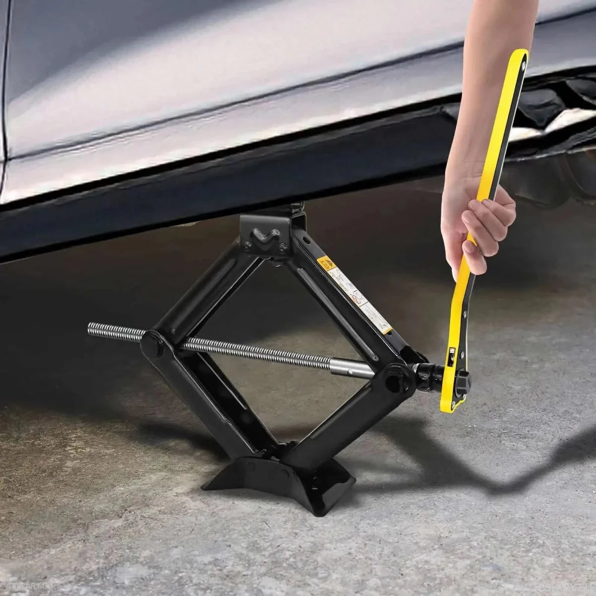 Car Wheel Jack with Ratchet Wrench - TESLARY Tesla Shop Accessories Europe Nederlands Ireland Deutschland Espana Alicante France Italia