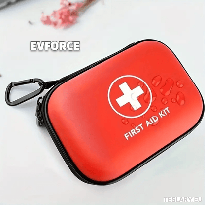 Compact Emergency First Aid Kit ( 91 PIeces ) for your Tesla , BYD , MG or Other EV - TESLARY Tesla Shop Accessories Europe Nederlands Dublin Cork Ireland Deutschland Espana Alicante France Italia