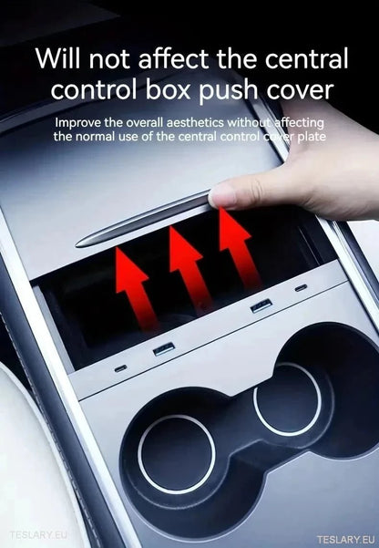 Multiport USB Expansion Hub for Tesla 3/Y - TESLARY Tesla Shop Accessories Europe Nederlands Ireland Deutschland Espana Alicante France Italia