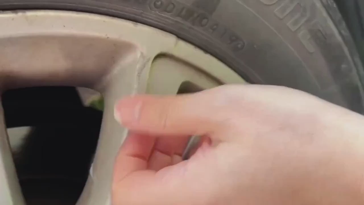 Car wheel hub scratches repair kit Wheel hub retreading and polishing paste Automobile wheel hub scratches rust fading repair agent Premium care wax for wheel hub