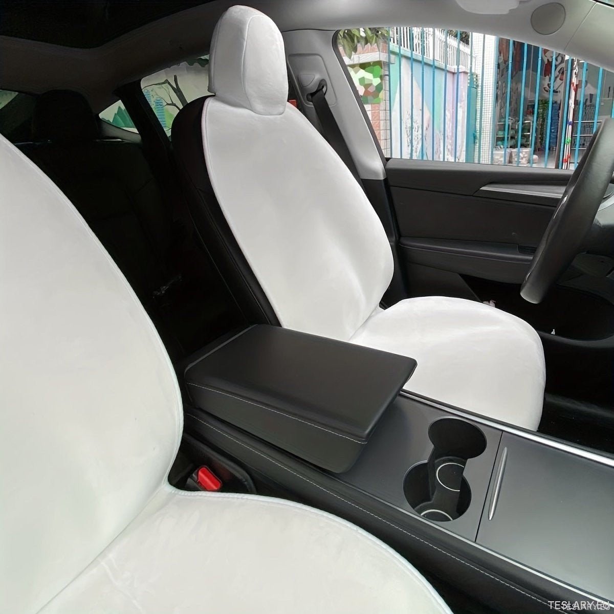 Protective Front Seat Covers for Tesla Model 3 / Y in Black or White - TESLARY Tesla Shop Accessories Europe Nederlands Ireland Deutschland Espana Alicante France Italia
