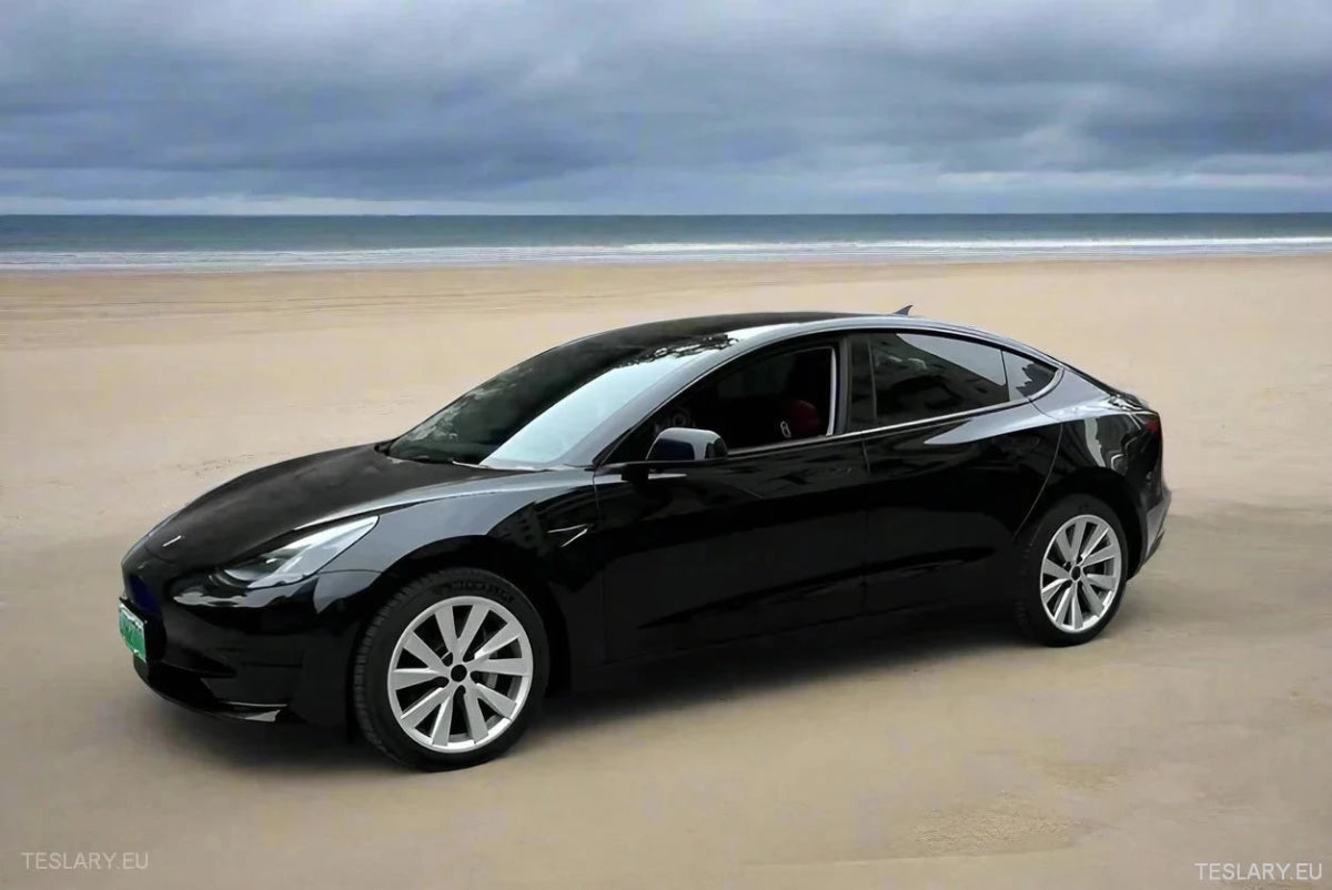 Tesla 3 18" Full Rim Silver & Black Sport Style Wheel Covers - TESLARY Tesla Shop Accessories Europe Nederlands Ireland Deutschland Espana Alicante France Italia