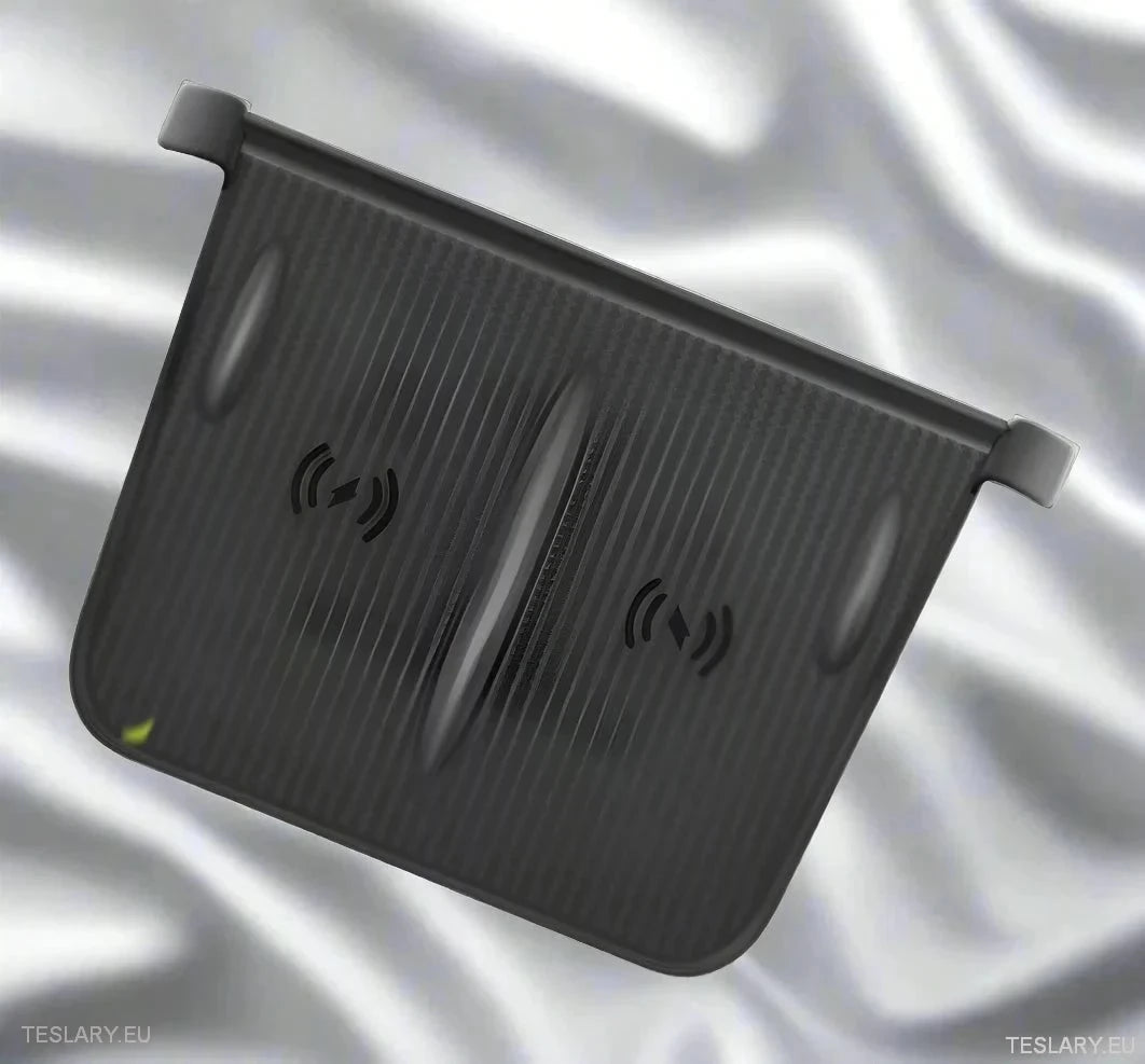 Tesla 3 / Y & Highland Silicone Antislip Cover for Wireless Charge Pad - TESLARY Tesla Shop Accessories Europe Nederlands Ireland Deutschland Espana Alicante France Italia
