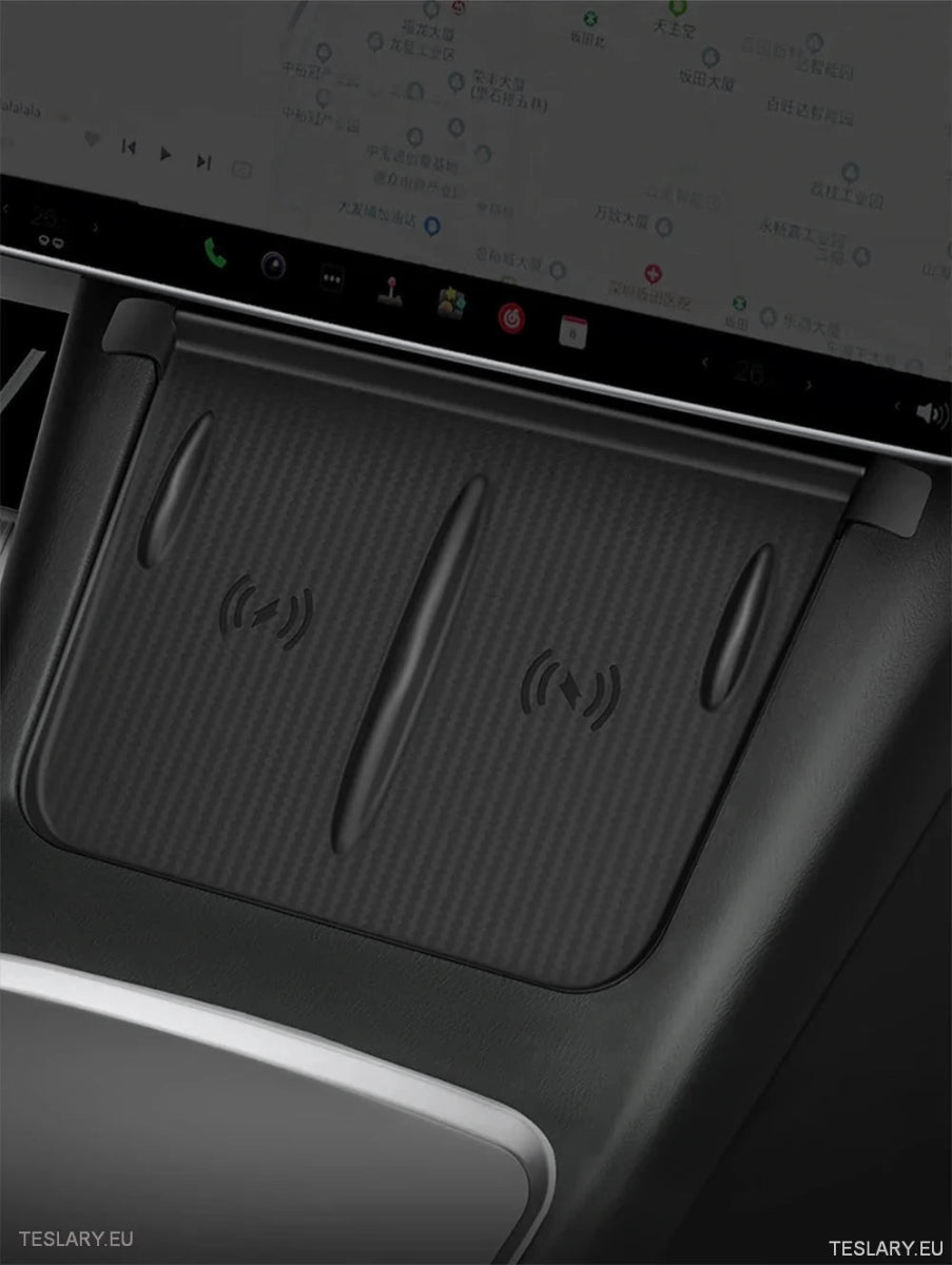 Tesla 3 / Y & Highland Silicone Antislip Cover for Wireless Charge Pad - TESLARY Tesla Shop Accessories Europe Nederlands Ireland Deutschland Espana Alicante France Italia