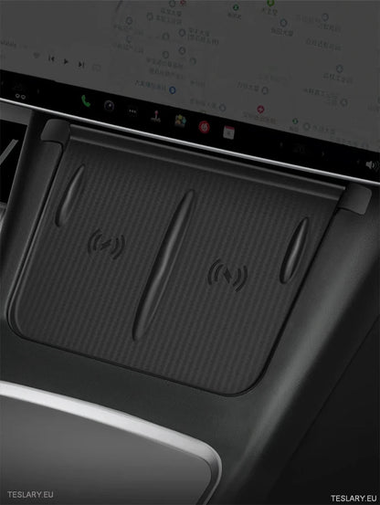 Tesla 3 / Y & Highland Silicone Antislip Cover for Wireless Charge Pad - TESLARY Tesla Shop Accessories Europe Nederlands Ireland Deutschland Espana Alicante France Italia