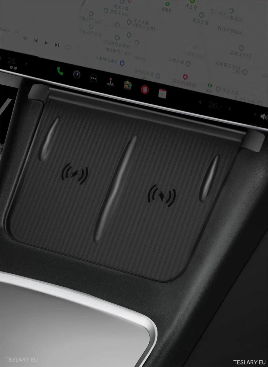 Tesla 3 / Y & Highland Silicone Antislip Cover for Wireless Charge Pad - TESLARY Tesla Shop Accessories Europe Nederlands Ireland Deutschland Espana Alicante France Italia