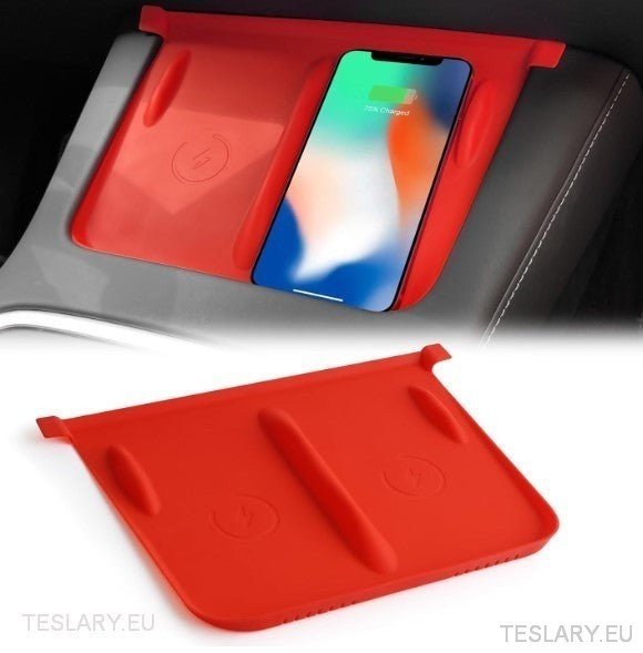 Tesla 3 / Y & Highland Silicone Antislip Cover for Wireless Charge Pad - TESLARY Tesla Shop Accessories Europe Nederlands Ireland Deutschland Espana Alicante France Italia