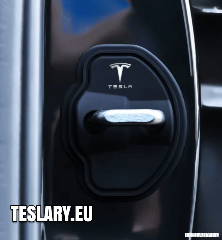 Tesla Model 3 / 3+ Highland & Y Silicone Door Lock Protector with Logo - TESLARY Tesla Shop Accessories Europe Nederlands Dublin Cork Ireland Deutschland Espana Alicante France Italia