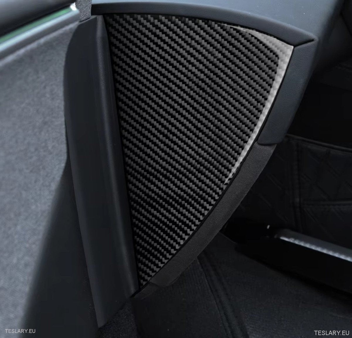 Tesla Model 3 Highland Real Carbon Fiber Dash Side Trim ( 2 Pieces ) - TESLARY Tesla Shop Accessories Europe Nederlands Ireland Deutschland Espana Alicante France Italia