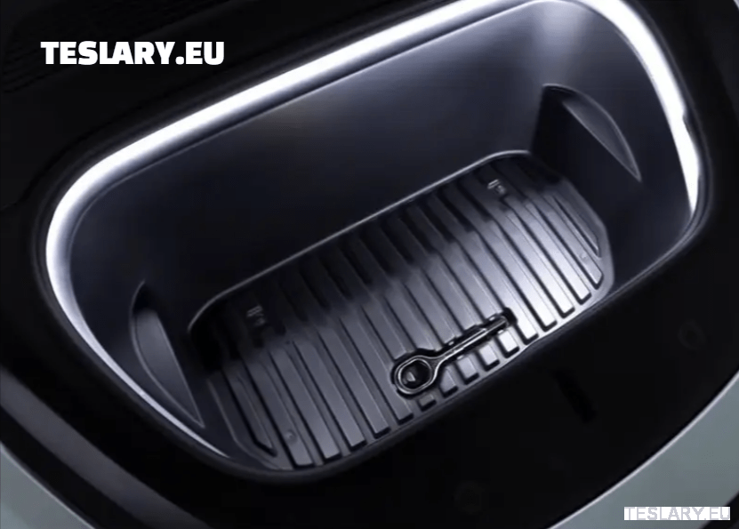 Tesla Model 3 / Y Front Frunk Led Bright White Light - TESLARY Tesla Shop Accessories Europe Nederlands Dublin Cork Ireland Deutschland Espana Alicante France Italia