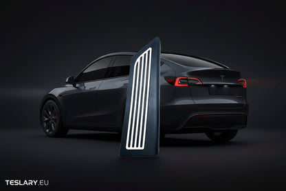 Black grip with vertical grooves on a white background