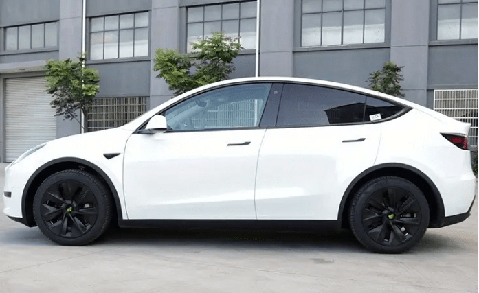 TWISTER STYLE Model Y Wheel Covers 19 - inch Full Edge Protection 2022 - 2025 - TESLARY Tesla Shop Accessories Europe Nederlands Dublin Cork Ireland Deutschland Espana Alicante France Italia